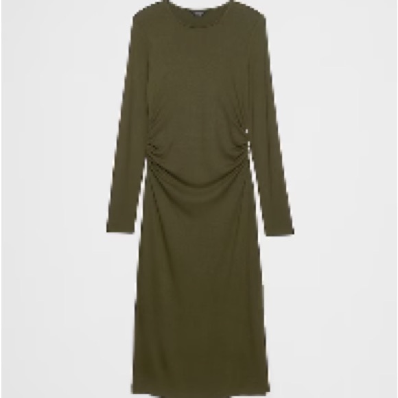 Banana Republic Dresses & Skirts - Banana Republic Long Sleeve Olive Dress
